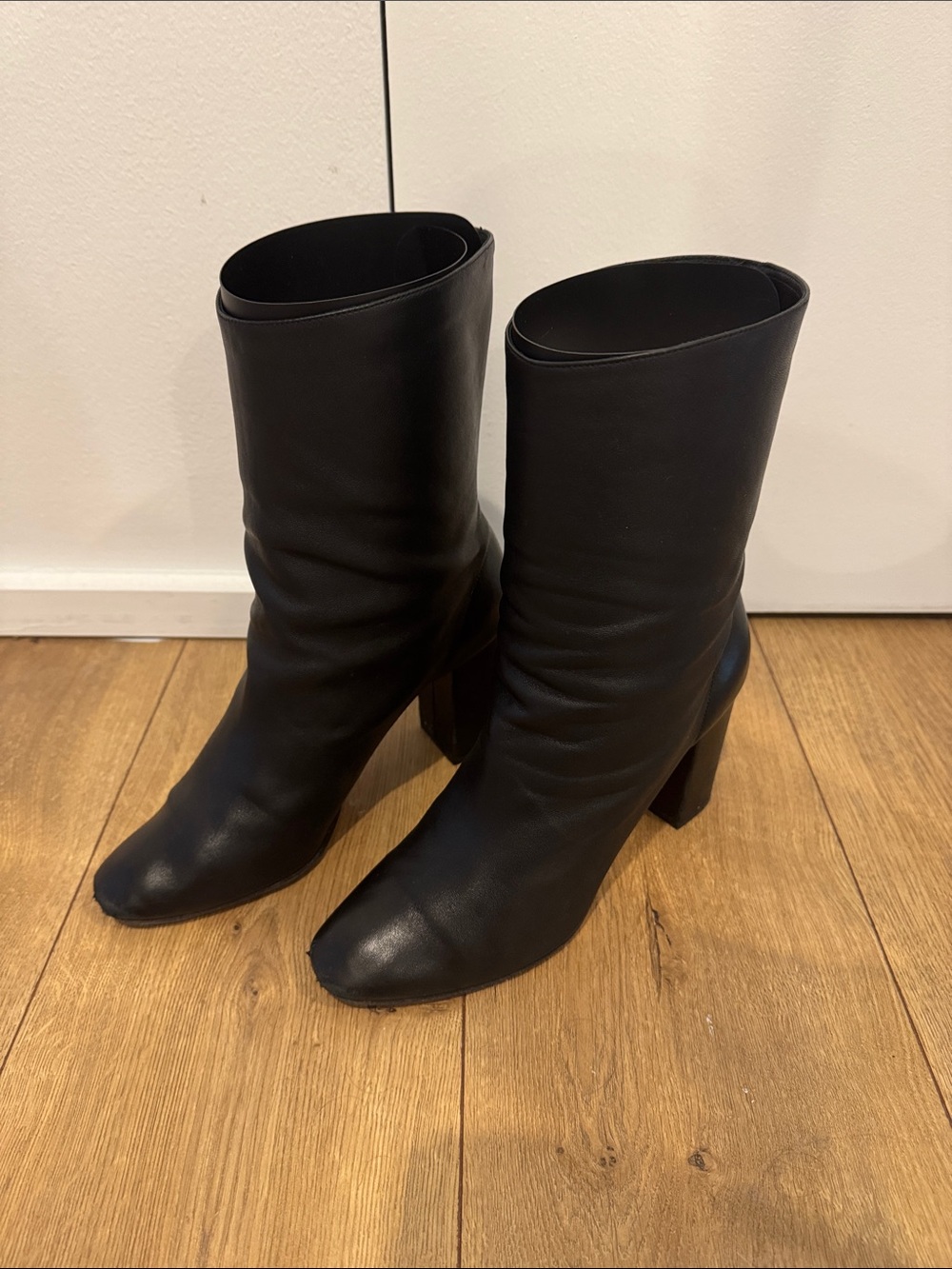 Black Mid-Calf Block Heel Boots - Aquazzura Boogie Bootie